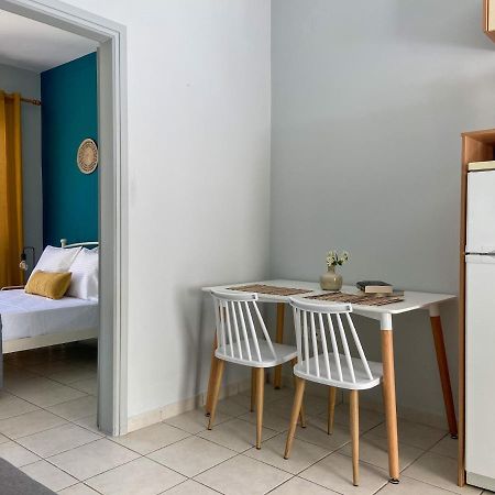 Ermis Apartments 阿尔戈斯托利翁 外观 照片