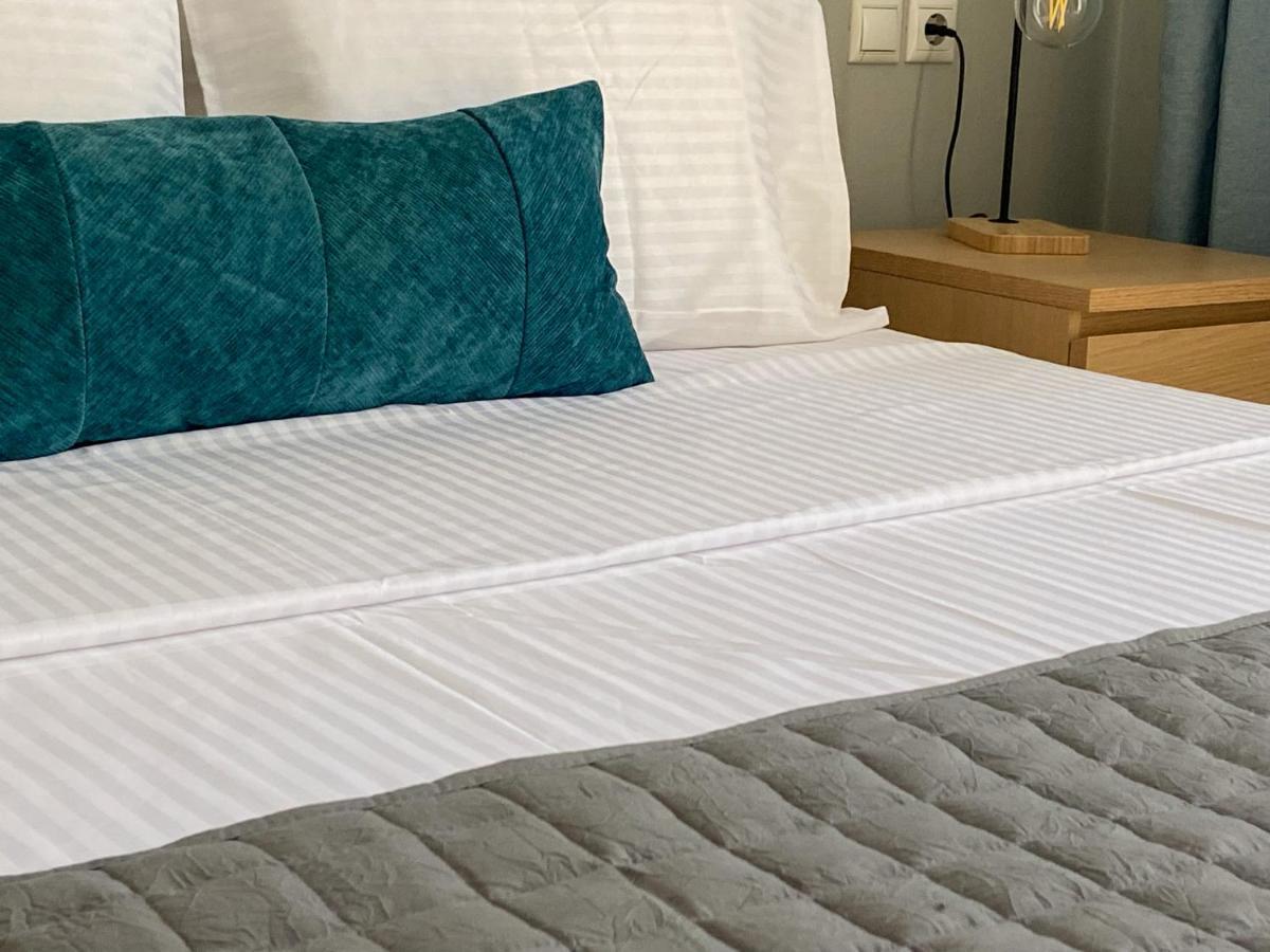 Ermis Apartments 阿尔戈斯托利翁 外观 照片